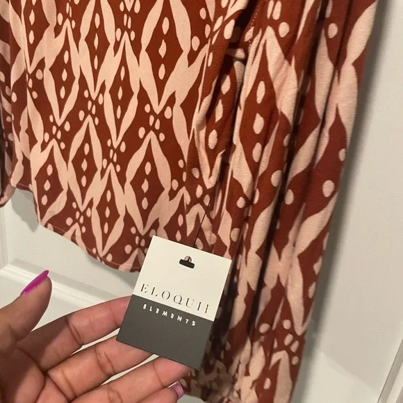 Patterned Top - Picture 2 of 4